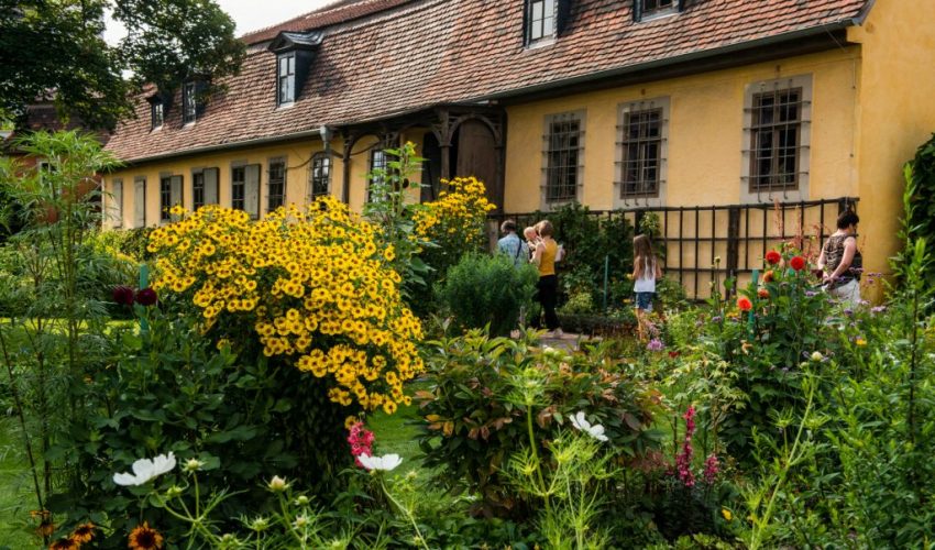 Garten von Goethes Wohnhaus am Frauenplan (Foto: Maik Schuck © weimar GmbH)